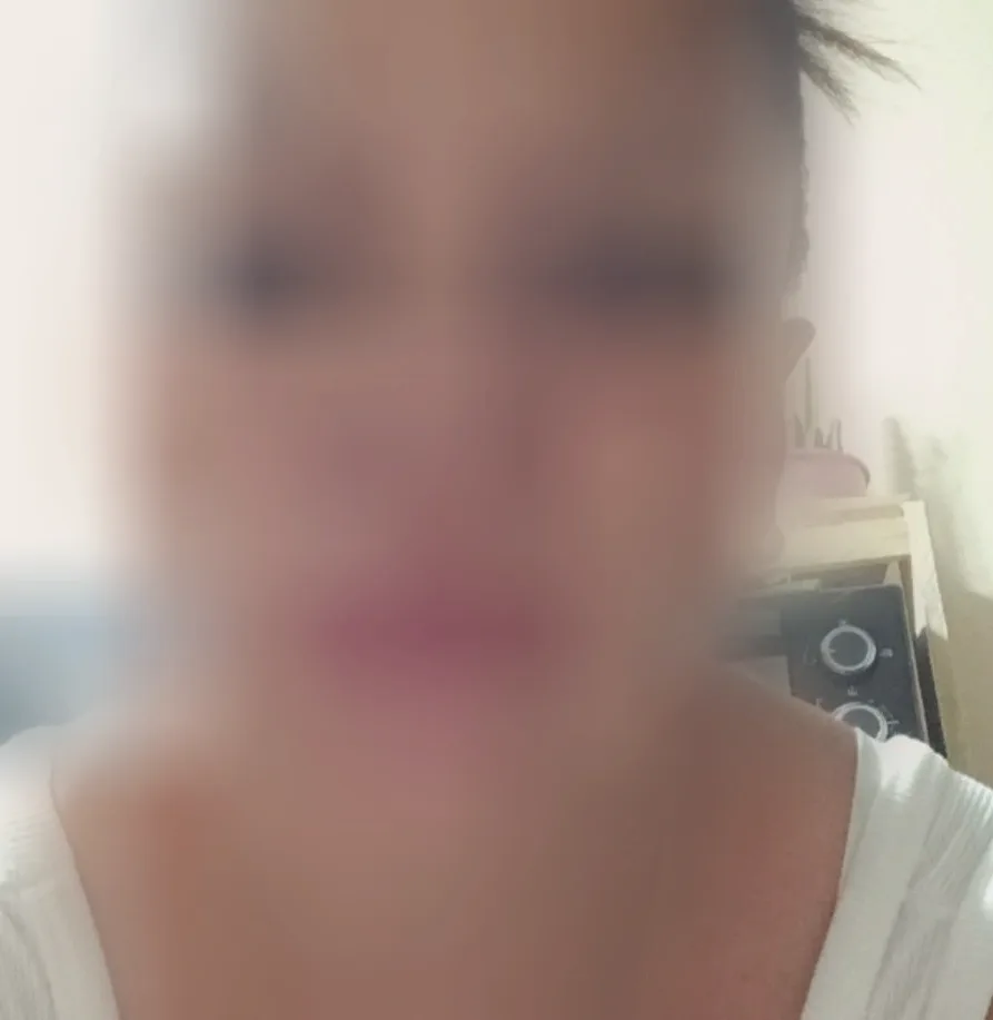 Demi, 37