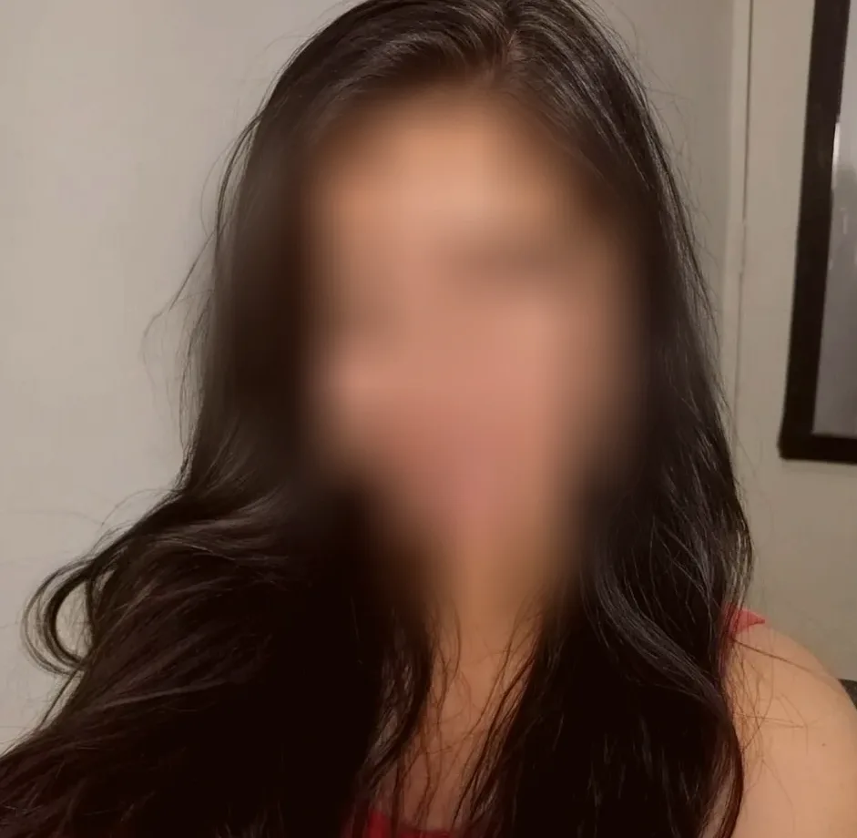 Sadia, 21